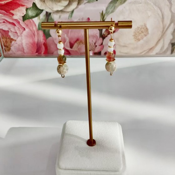 Colorful Jade and Golden Thread